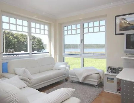 Daphne & Danae By Rujana *