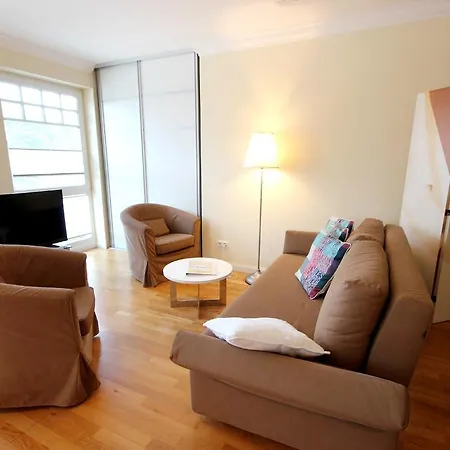 Daphne & Danae By Rujana *