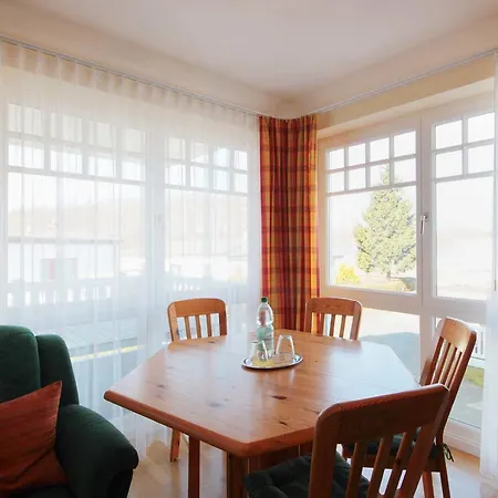 Daphne & Danae By Rujana