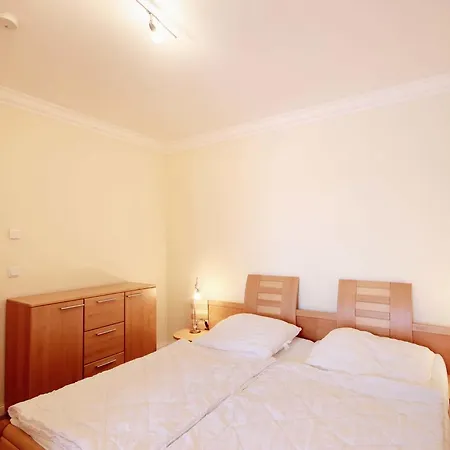 Daphne & Danae By Rujana Apartmán