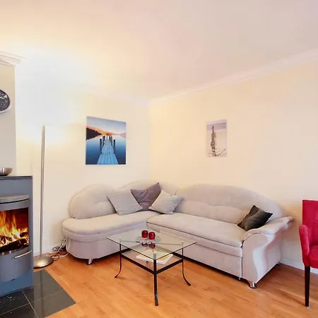 Daphne & Danae By Rujana * Binz